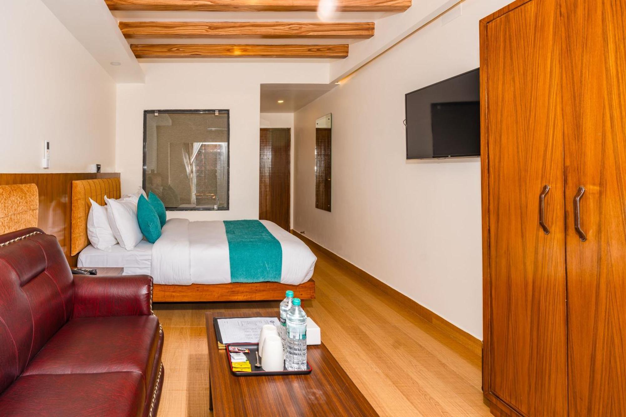 Pokhara Alpine And Springs Hotel Exterior photo