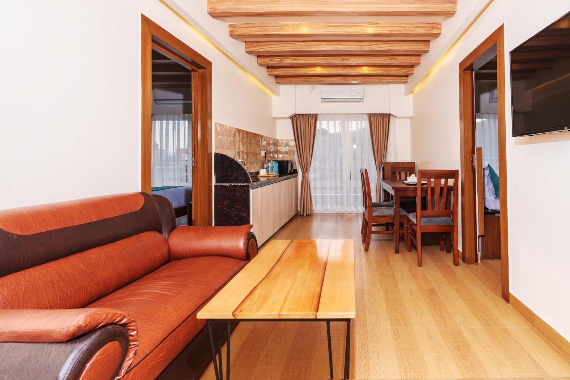 Pokhara Alpine And Springs Hotel Exterior photo