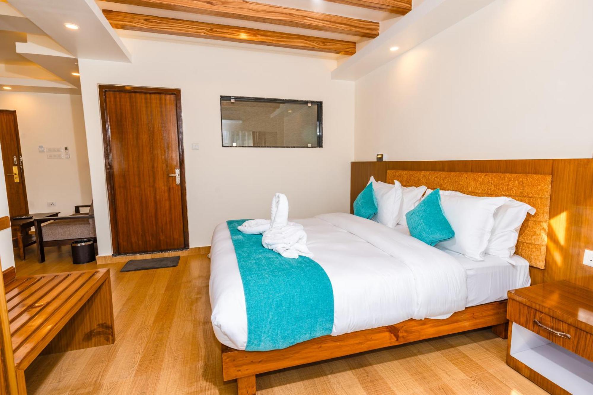 Pokhara Alpine And Springs Hotel Exterior photo